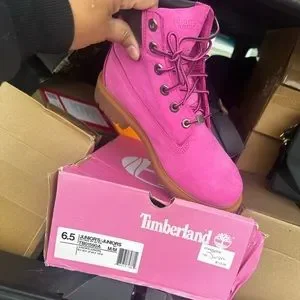 COPY - Breast cancer pink Timberlands Timberland Releases Pink Boots Collection In Support of  main image 2